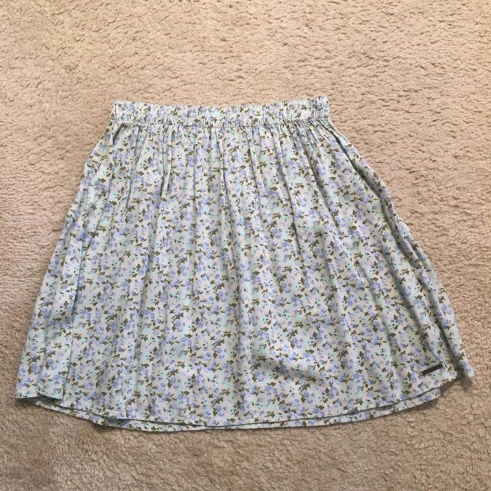 Abercrombie and Fitch Floral Skirt Size Small